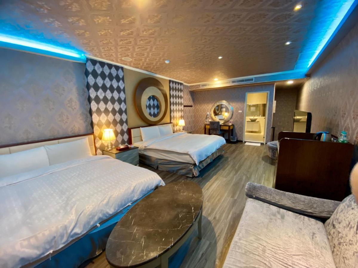 Huang Xing Motel Pingtung Buitenkant foto
