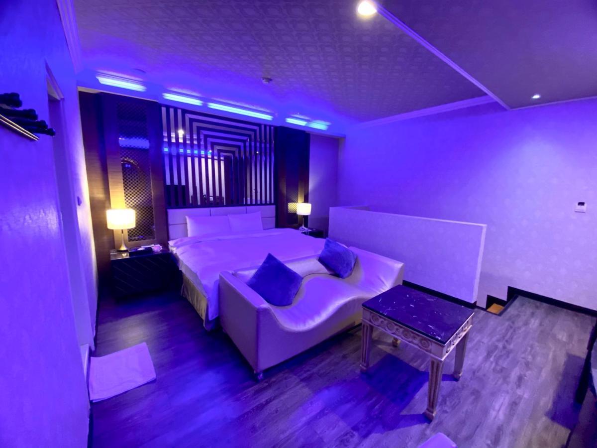 Huang Xing Motel Pingtung Buitenkant foto