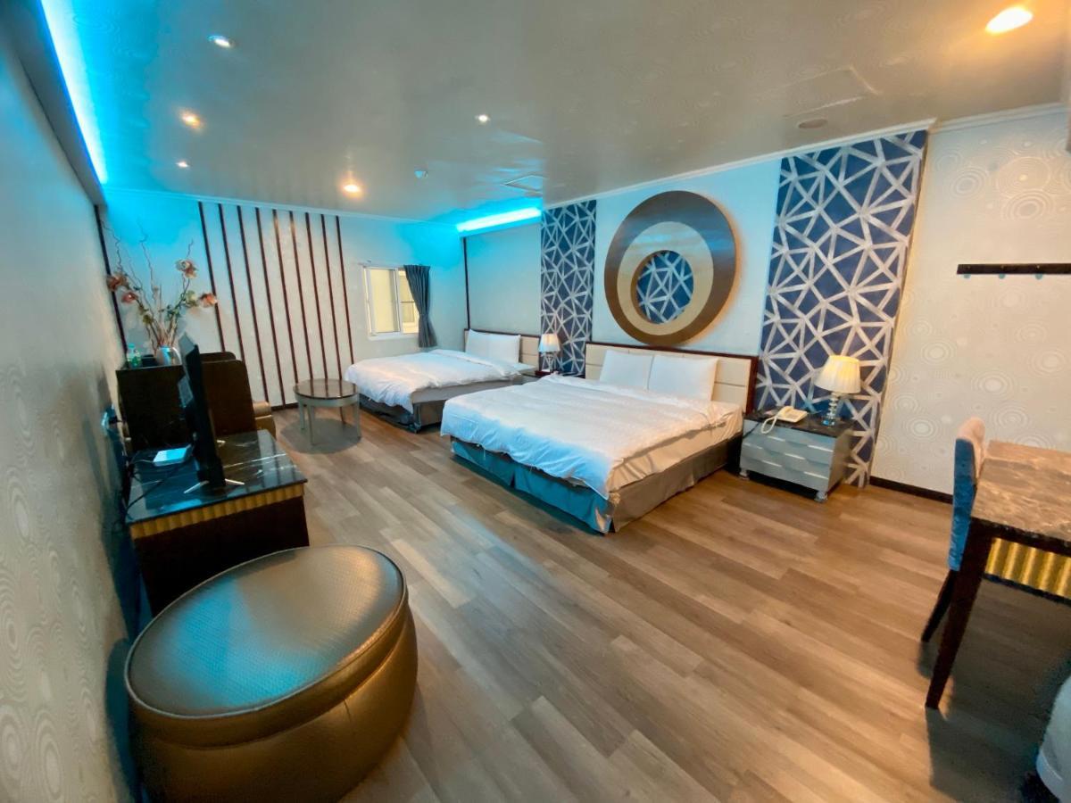 Huang Xing Motel Pingtung Buitenkant foto