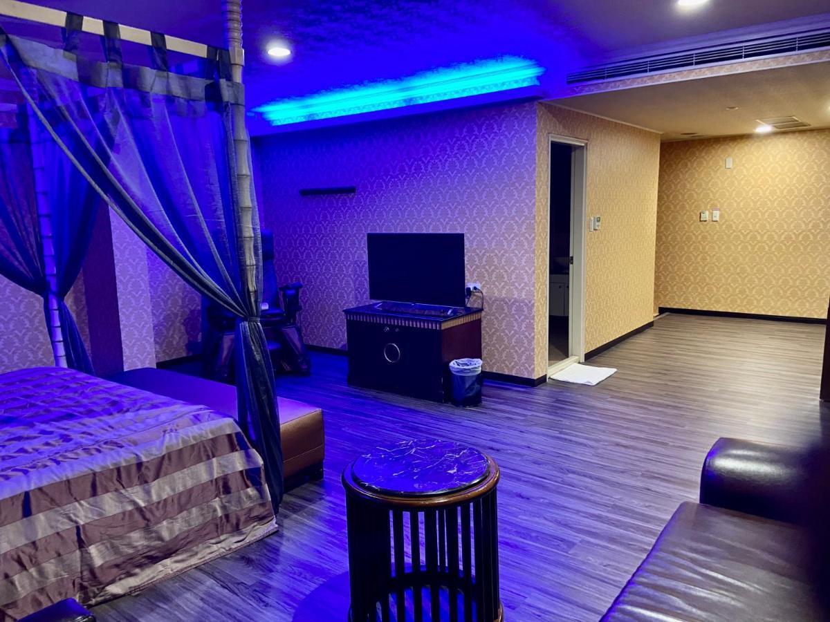 Huang Xing Motel Pingtung Buitenkant foto