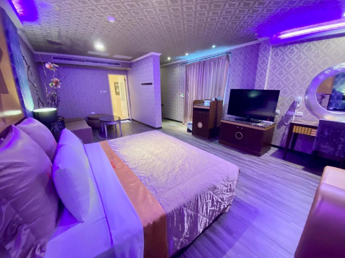Huang Xing Motel Pingtung Buitenkant foto