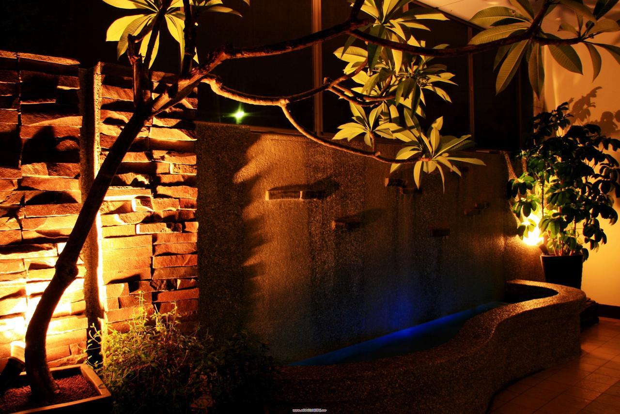 Huang Xing Motel Pingtung Buitenkant foto